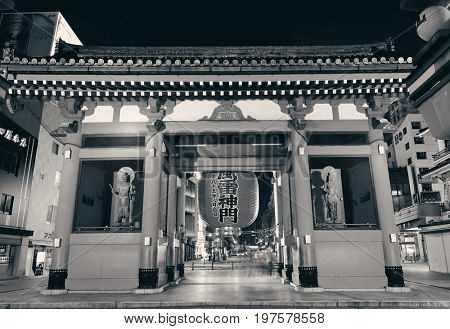 TOKYO, JAPAN - MAY 15: Temple portal in temple on May 15, 2013 in Tokyo. Sensoji Temple, founded in 645 CE, making it the oldest temple in Tokyo.