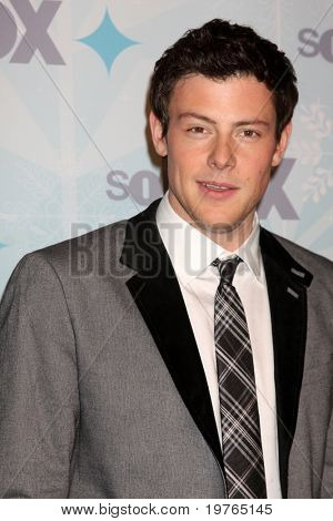 Los Angeles jan 11: Cory Monteith kommt in der Fox-Tca-Winter 2011-Party im Villa Sorriso auf ja
