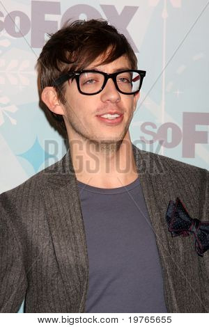 PASADENA, CA - JAN. 11: Kevin McHale arriva al Party FOX TCA Winter 2011 presso Villa Sorriso su Ja