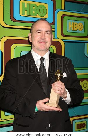 LOS ANGELES - JAN 16: Terrance Winter megérkezik a HBO 2011 Golden Globe díjátadó Party Beverly Hilt