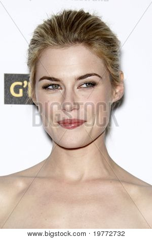 LOS ANGELES - JAN 22: Rachael Taylor kommt bei der 2011 G'Day USA Australien Woche LA Black Tie Gala