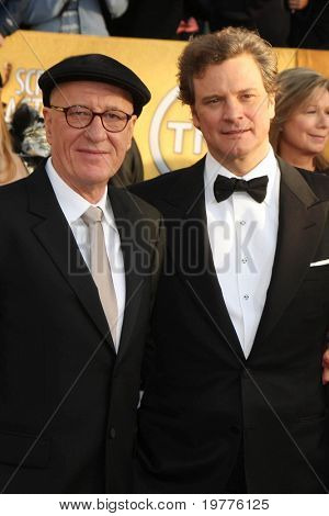 LOS ANGELES - JAN 30: Geoffrey Rush og Colin Firth ankommer til 2011 Screen Actors Guild Awards 