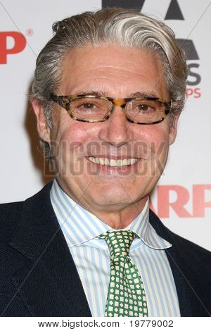 Los Angeles feb 7: Michael Nouri kommt an der 2011 Aarp 