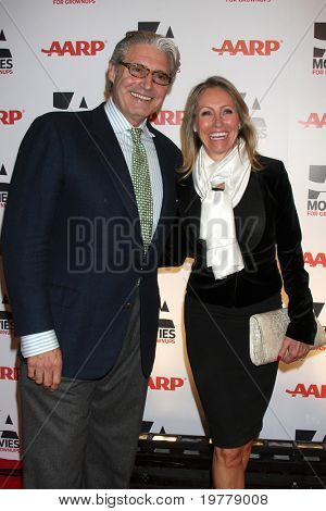 LOS ANGELES - FEB 7: Michael Nouri kommt bei der 2011 AARP 