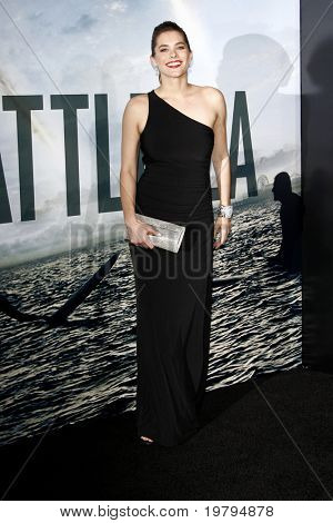 LOS ANGELES - 8 MAR: Susie Abromeit arrivando alla 