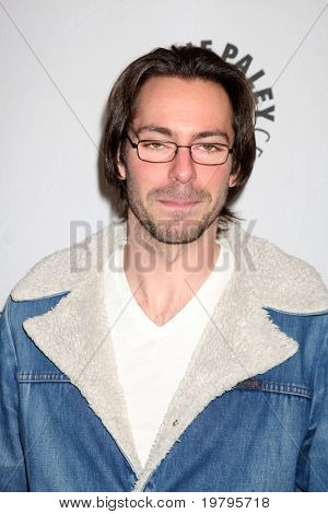 LOS ANGELES - MAR 12: Martin Starr dorazí na 