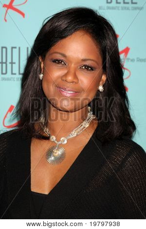 LOS ANGELES - MAR 18: Tonya Lee Williams přijíždí na mladé & neklidní osmatřicáté výročí část