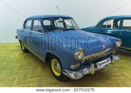 Moscow, Russia - November 10, 2018: Volga Gaz M-21 Car  (made In 1959) At The Exhibition Of Old And 