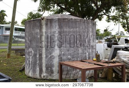 Cerro Gordo, Bayamon/puerto Rico - February 26, 2019: Large Cement Water Tank Used To Store Water.