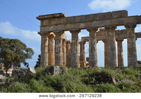 Selinunte, Sicily. Temple Of Hera, Ancient Greek Ruins In Italy, Doric Architecture.