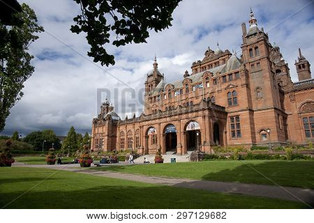 Glasgow, Scotland, 8th September 2013, The Kelvingrove Art Gallery And Museum Near Kelvingrove Park 