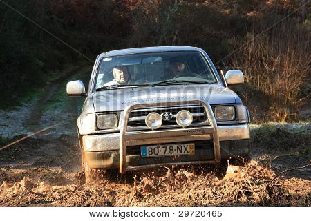 Portekizce 4 X 4 yarış macera
