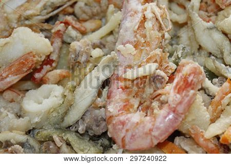 Mixed Deep-fried Fish, Shrimp And Squid Platter
