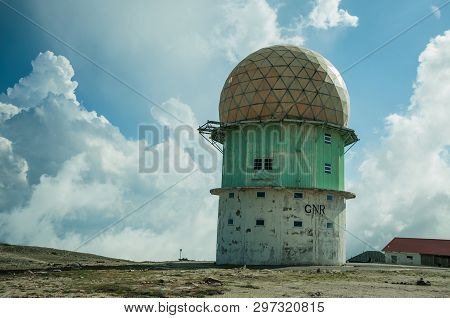 Serra Da Estrela, Portugal - July 12, 2018. Dome Of An Old Radar Station Called Torre On Top Of The 
