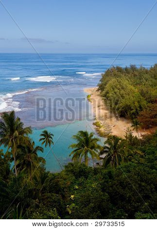Ke'e strand på Kauai fra Trail