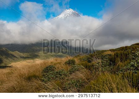 The Beautiful Landscape Of Mt.taranaki Behind The Clouds, Egmont National Park Of North Island, New 