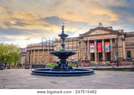 Liverpool, Uk - May 16 2018: Walker Art Gallery At William Brown Street In Liverpool City Centre, On