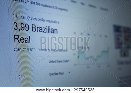 Rio De Janeiro, Brazil - April 25, 2019:  Screen Determining The Value Of The Dollar In Brazil On Go