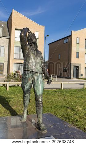 A View Of The Amy Johnson Statue On Hawthorne Avenue Housing Estate, Hull, East Yorkshire - 24th Mar