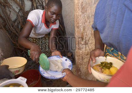 Donna africana