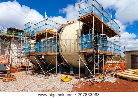 Ball mill for grinding iron ore