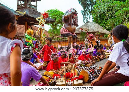 Ubud, Bali - March 04, 2011: Ogoh-ogoh Statues At The Ngrupuk Parade In Bali Island In Indonesia