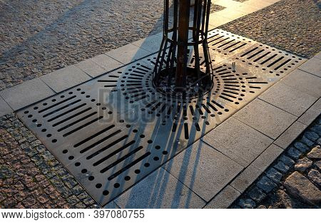 Protect The Tree Roots In The Street Alleys Cast Iron Grille In The Square Of The Tree You Breathe S