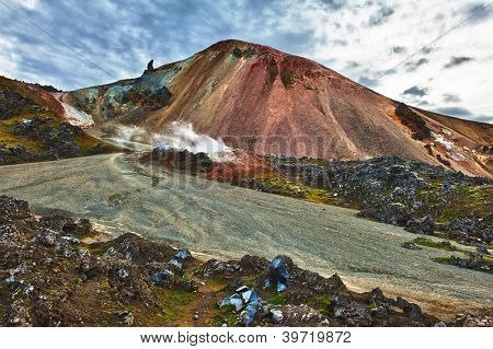 Brennisteinsalda 山