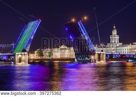 Neva river and open Palace (Dvortsovy) Bridge - St. Petersburg Russia
