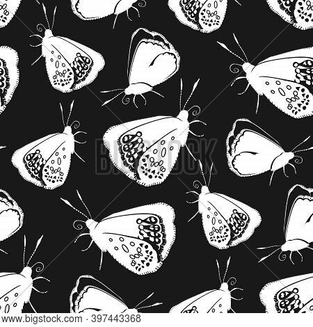 Monochrome Seamless Pattern With Butterflies On Black Background. Stock Vector