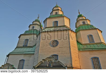 Novomoskovsk Is A City In The Dnepropetrovsk Region Of Ukraine, The Center Of The Novomoskovsk Regio