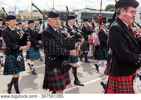 Moscow, Museon Park, September 4, 2016: Pipers In Traditional Scottish Uniform Playing The At Moscow