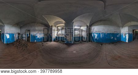 Full Seamless Spherical Hdri Panorama 360 Degrees Angle View Inside Of Abandon Room In Ruin Building