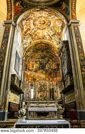 Reggio Emilia, Italy - Circa September 2018. Beautiful Interiors Of Catholic Church (basilica Of San