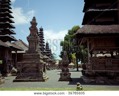 วัดทามานเอยุน (Mengwi)