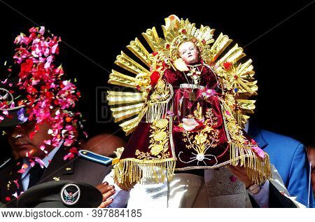Cuenca, Ecuador-december 24, 2019: Parade Pase Del Niño Viajero (traveling Child) Is Celebrated In H