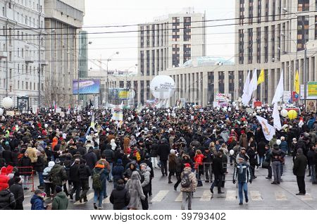 Москва - 24 декабря: Митинг оппозиции до избрания президента на проспекте Сахарова декабря