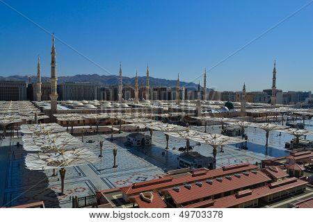 prophet Mosque in Medina at noon