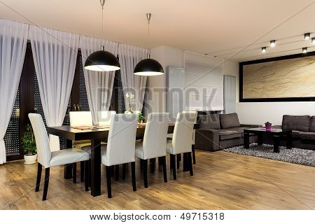 Urban Apartment - Chairs And Table
