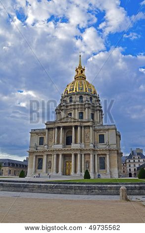 Les Invalides