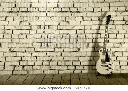 Valkoinen sähkökitara