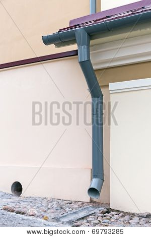 Rain Gutter System