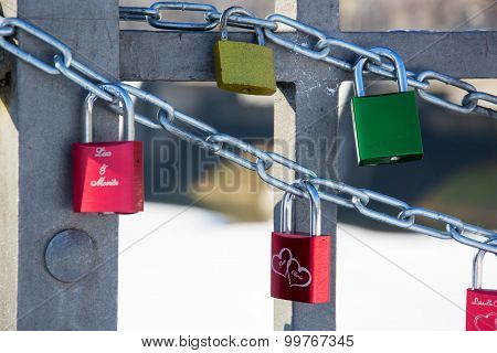 a nice photo of some love locks
