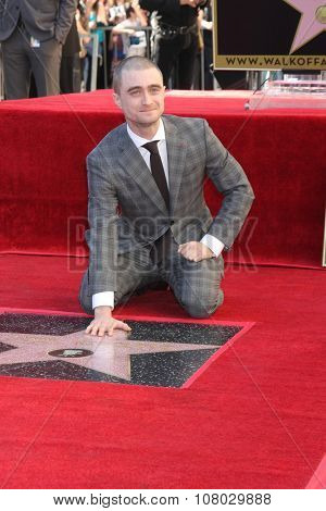 LOS ANGELES - NOV 12:  Daniel Radcliffe at the Daniel Radcliffe Hollywood Walk of Fame Ceremony at the Hollywood Walk of Fame on November 12, 2015 in Los Angeles, CA
