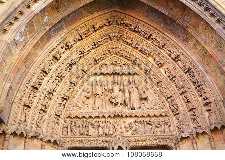 Cathedral of Leon door gothic arch in Castilla at Spain