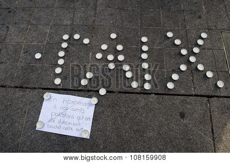 Light Candles Near General Kleber