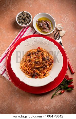 spaghetti puttanesca