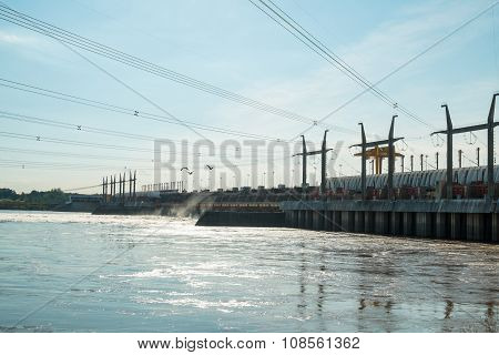 Salto Power Plant Dam