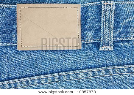 leere Leder Etikett auf jeans
