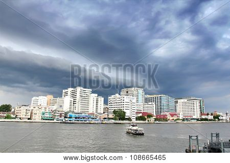 Bangkok - May 17: Buildings Of Siriraj Hospital Was Along Chaophraya River
